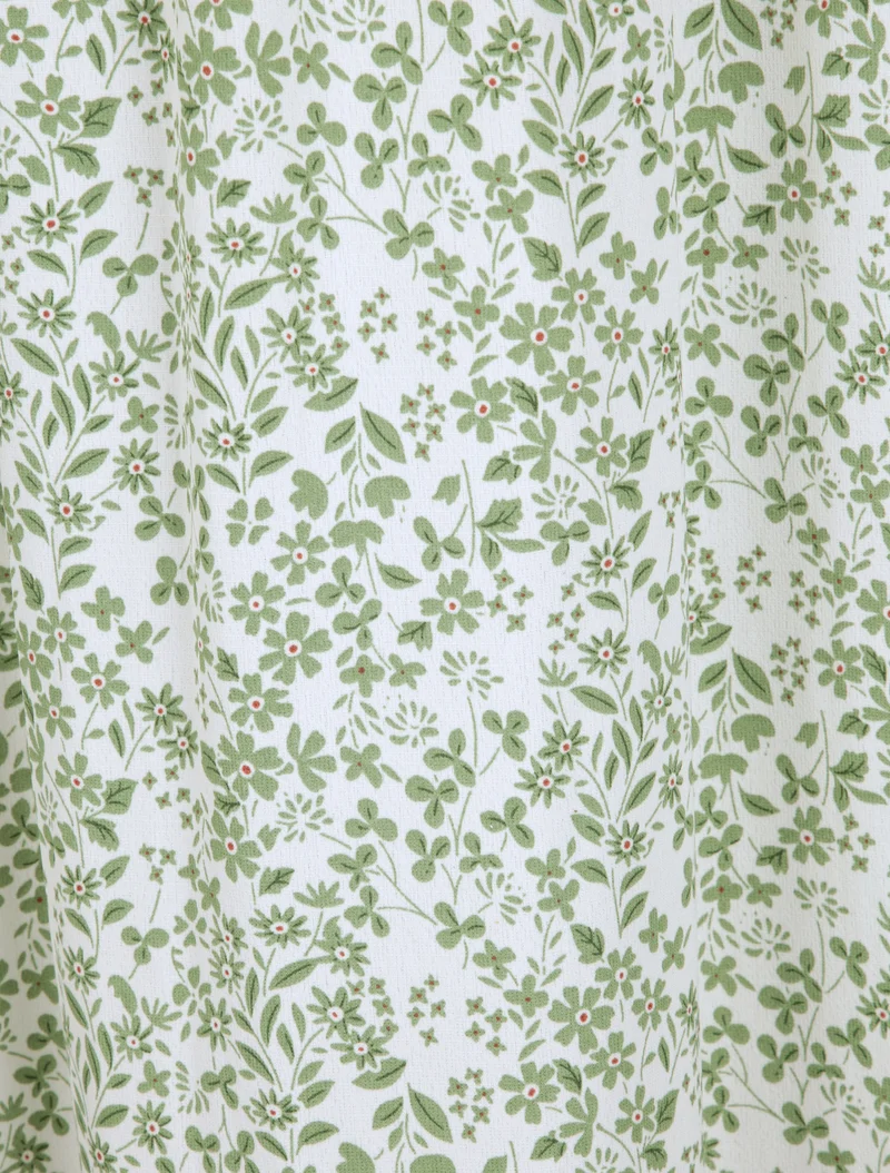 Robe longue à motifs fleuris et taille brodée - Vert d'eau
