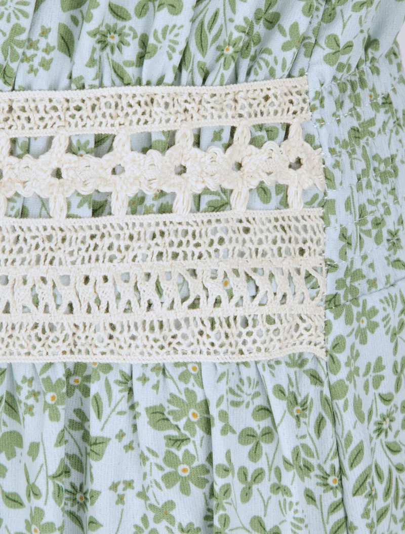 Robe longue à motifs fleuris et taille brodée - Bleu ciel