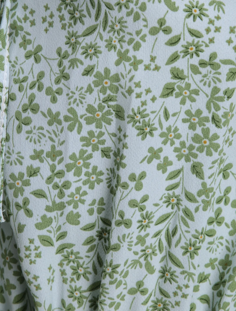 Robe longue à motifs fleuris et taille brodée - Bleu ciel