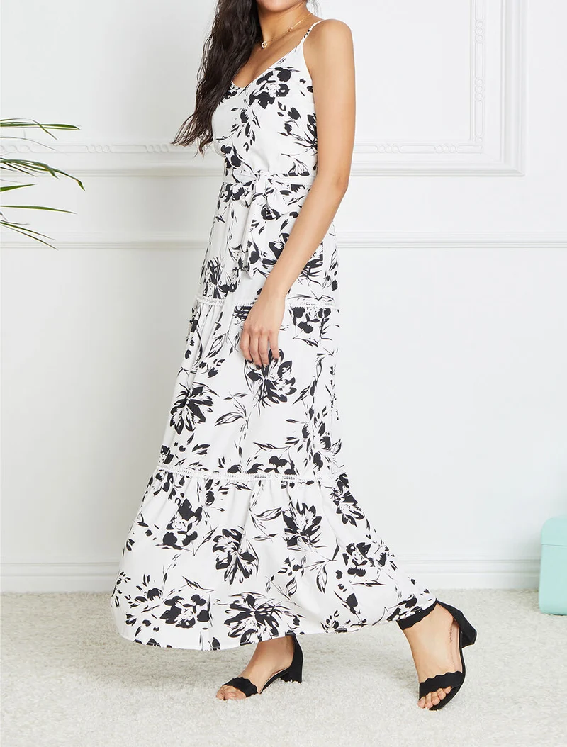 Robe longue patineuse imprimé fleurs contrastantes - Blanc