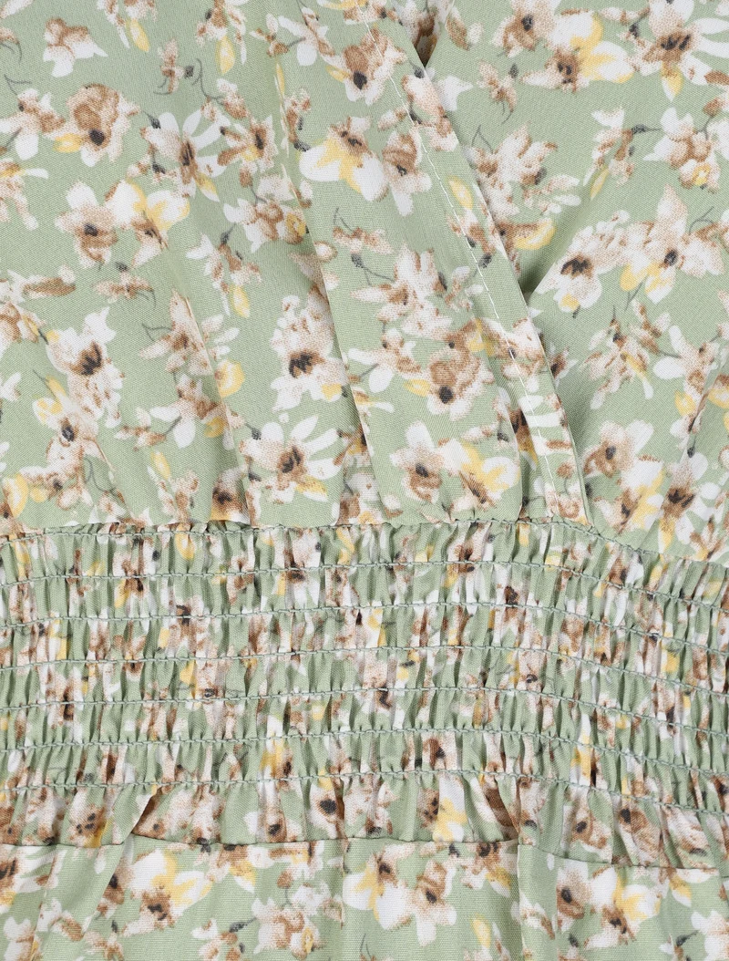 Robe longue empire à épaules volantées imprimé fleurs de cerisier - Vert