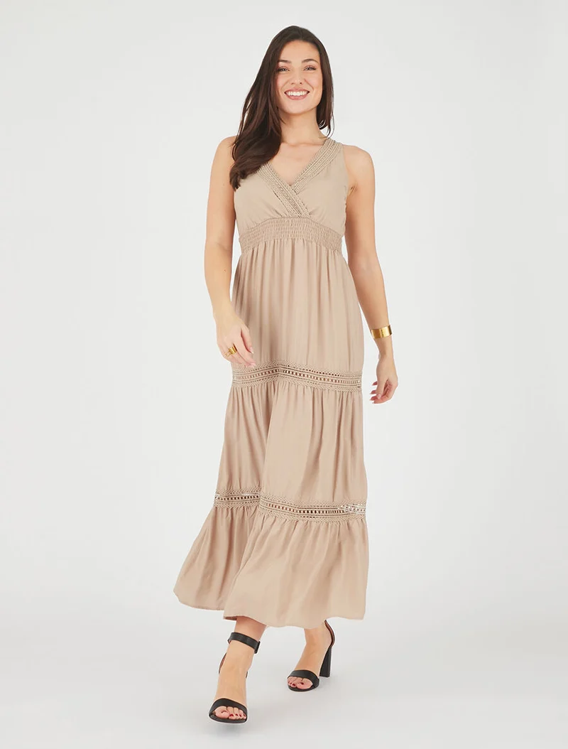 Robe longue unie ajourée - Beige