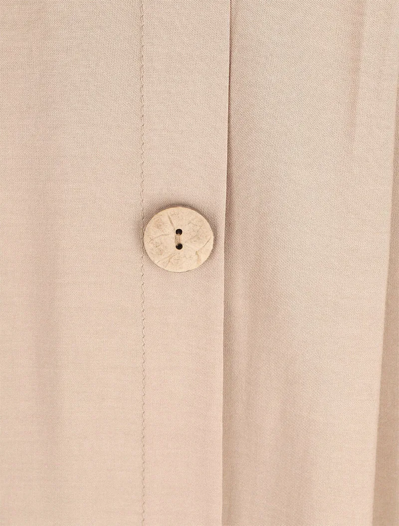 Robe longue unie à boutons décoratifs - Beige
