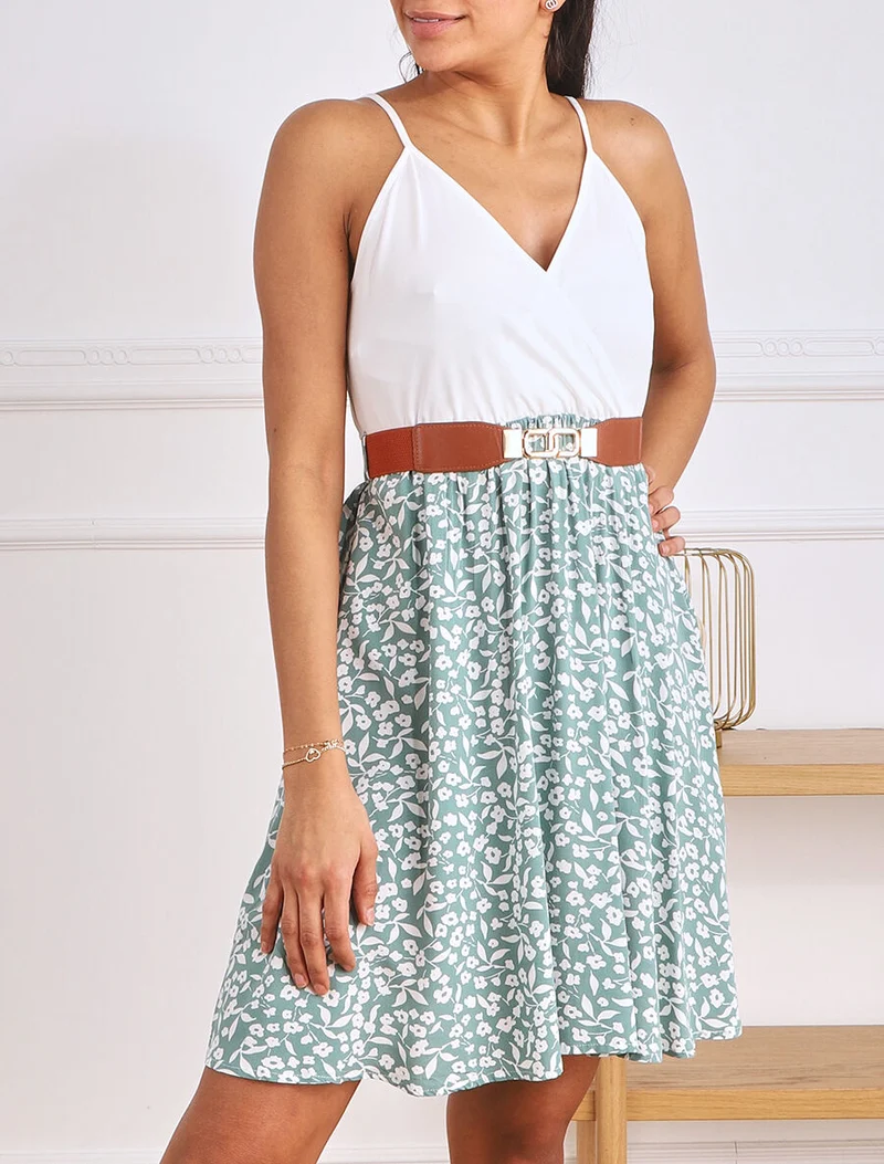 Robe mi-longue fleurie à fines bretelles - Vert d'eau