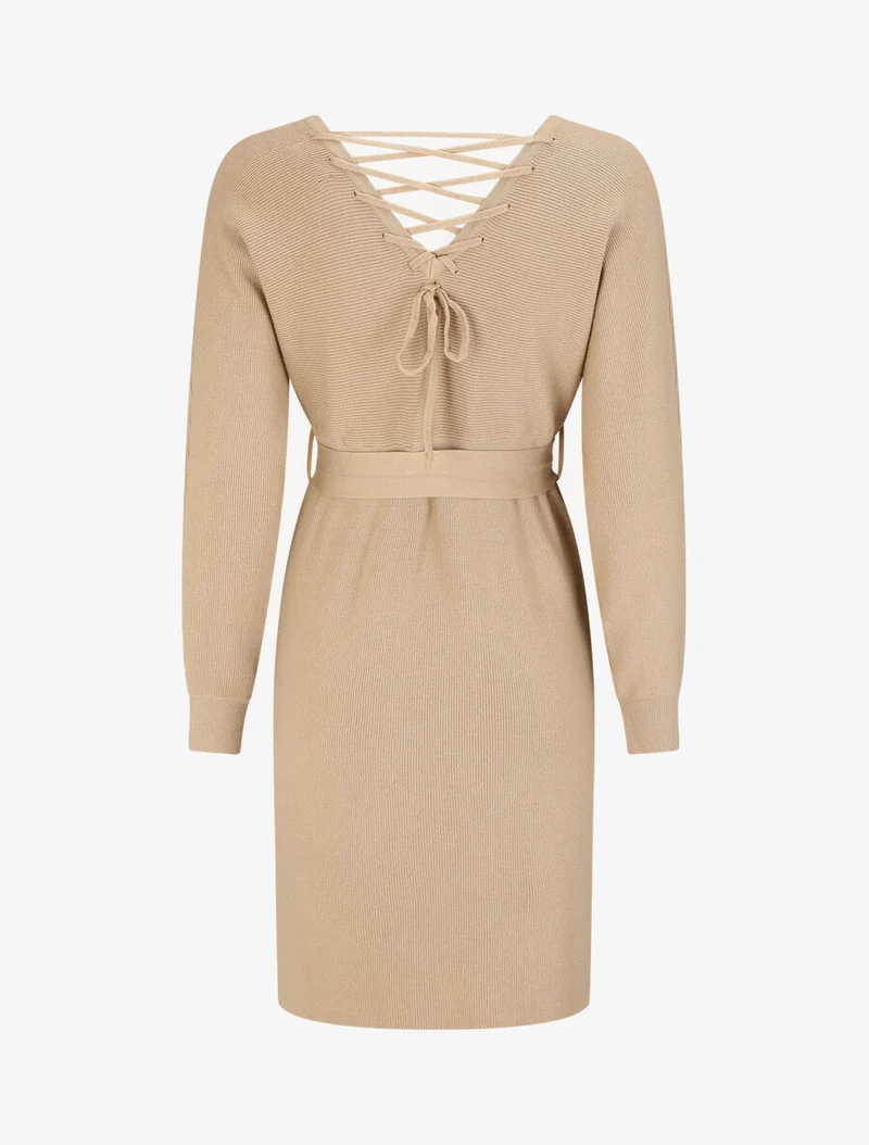 Robe mi-longue ajourée dans le dos - Beige