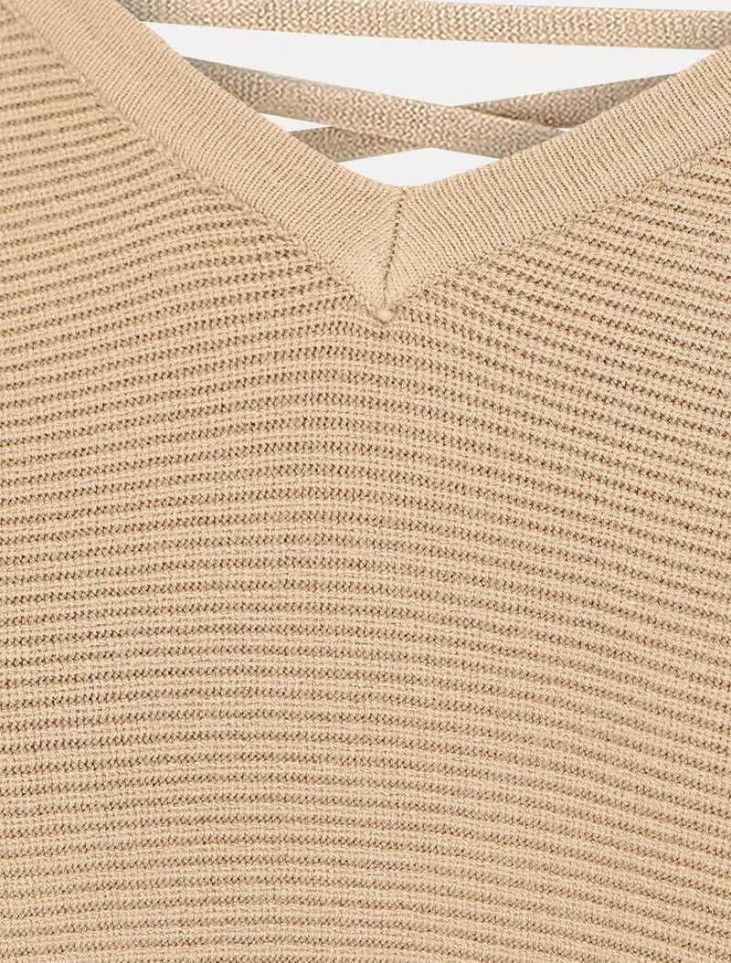 Robe mi-longue ajourée dans le dos - Beige