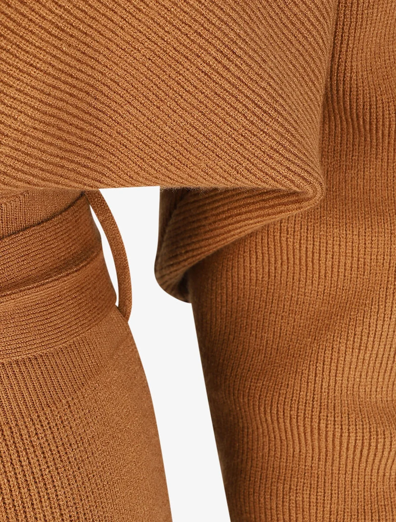 Robe mi-longue en maille à manches longues - Camel