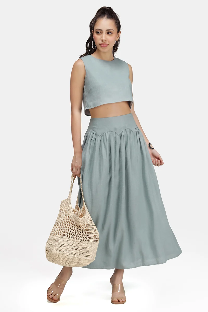 Hadia|Linen Solid Crop Top