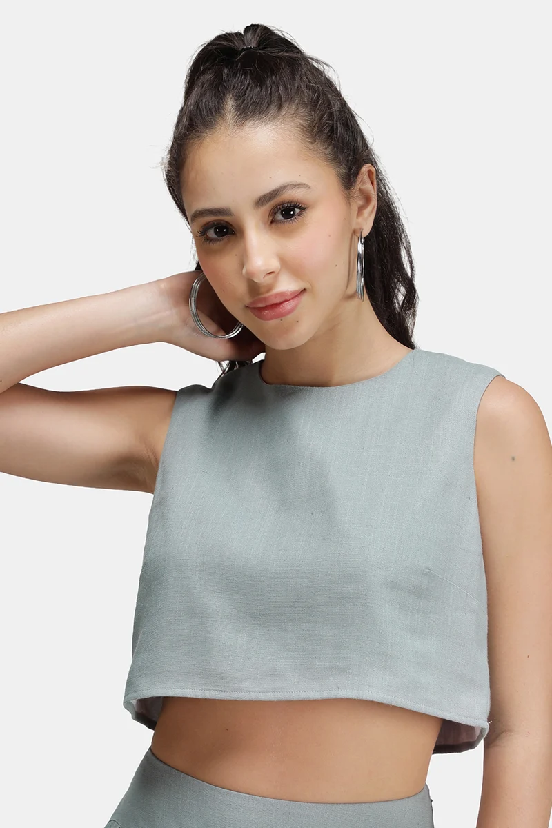 Hadia|Linen Solid Crop Top