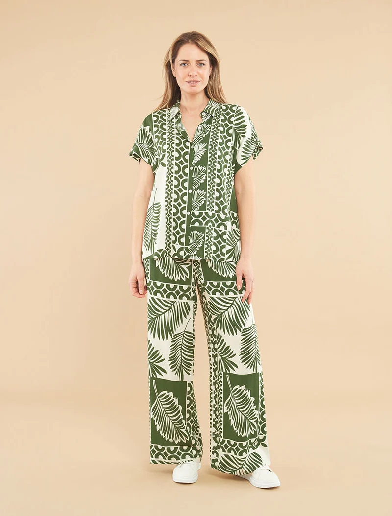 Ensemble chemise et pantalon imprimé tropical - Kaki