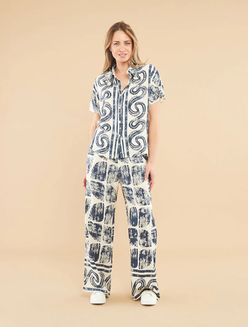 Ensemble chemise et pantalon imprimé fantaisie - Marine