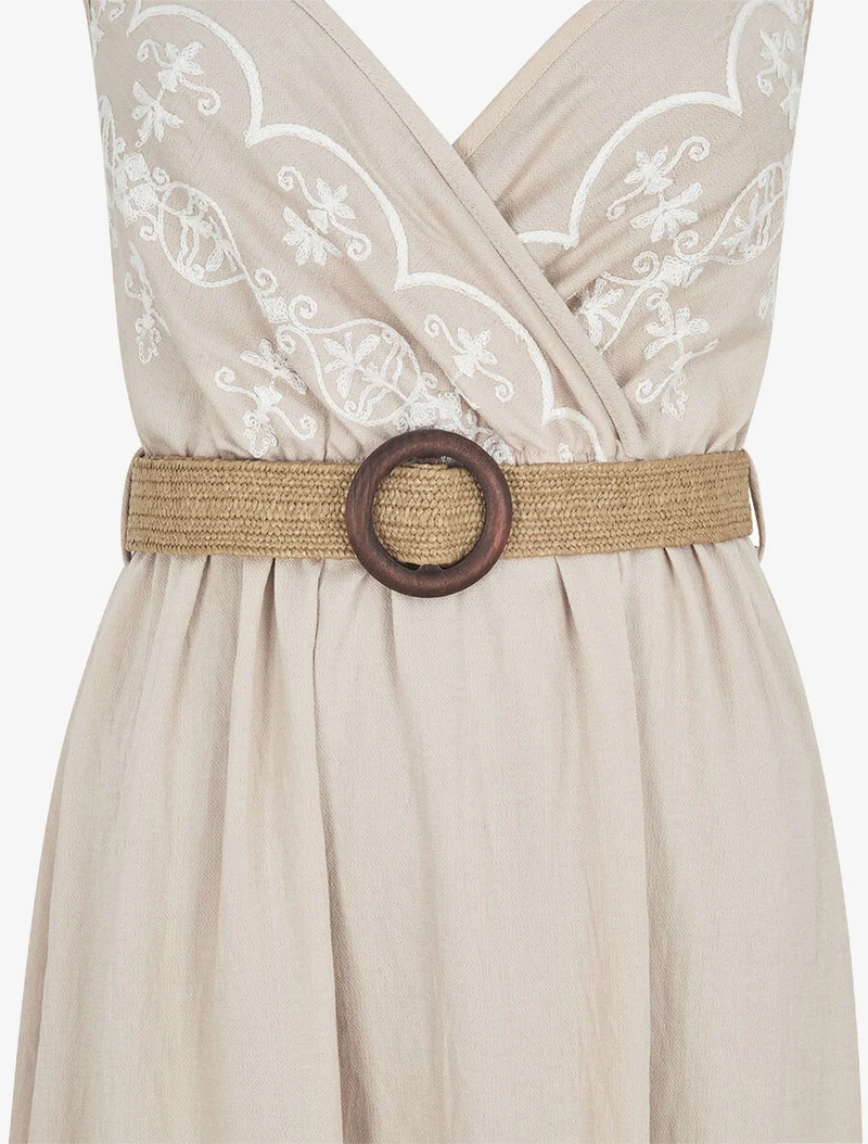 Robe longue à fines bretelles et broderies - Beige