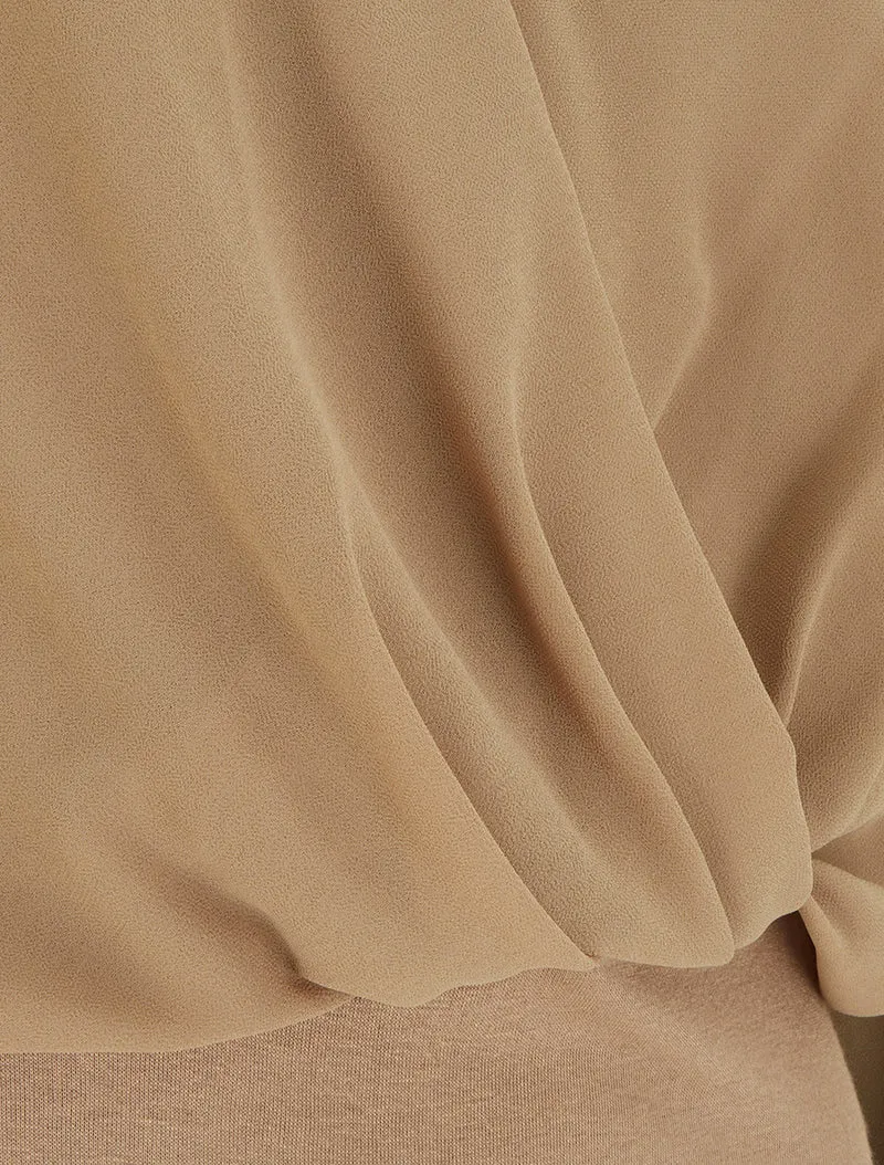 Top à manches style chauve-souris et pans cache-coeur - Beige foncé