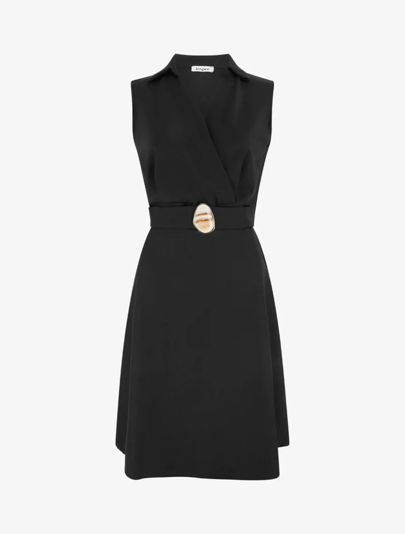 Robe patineuse sans manches à ceinture bijou - Noir