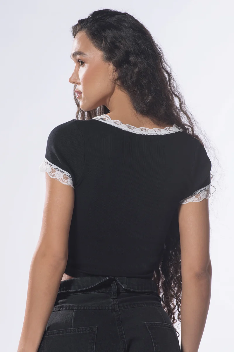 Jewel|100% Viscose Lace Trim T-Shirt