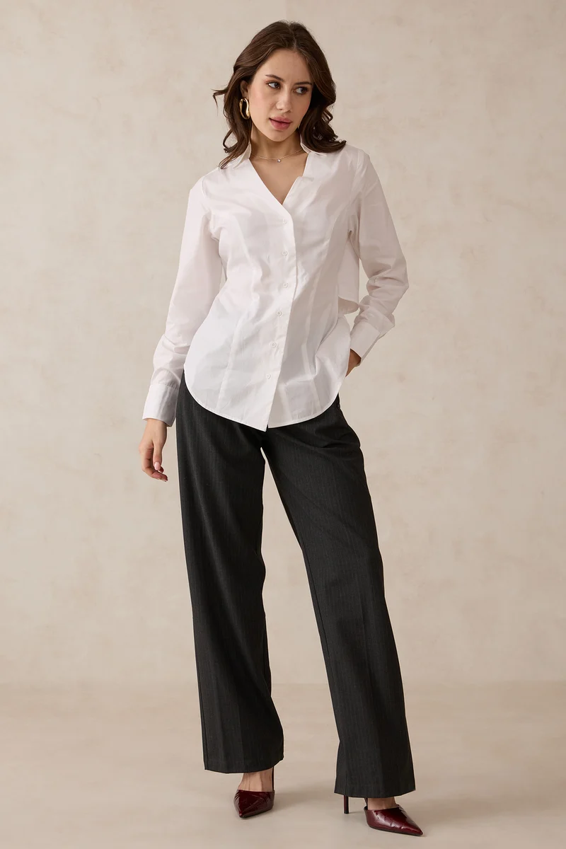 Molly|100% Cotton Back Cutout V-Neck Shirt