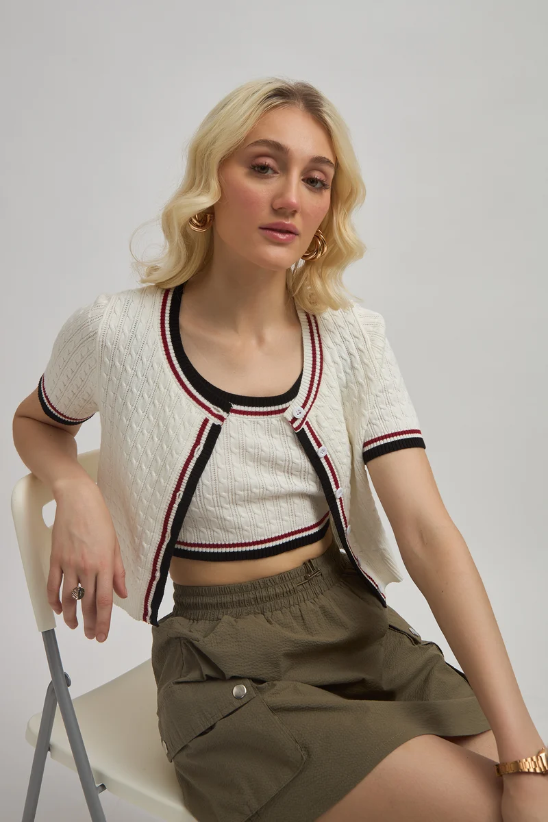 Eliza|Cotton Fitted Scoop Neck Crop Top