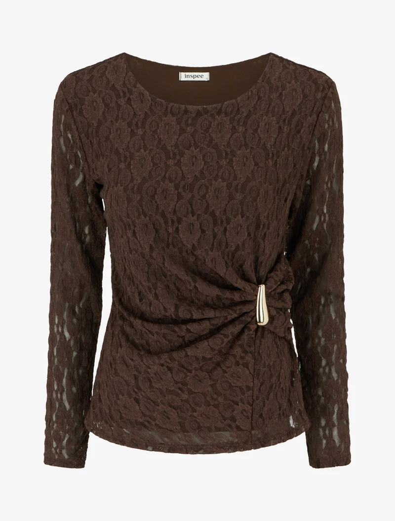 Top en dentelle à effet drapé et bijou métal - Marron