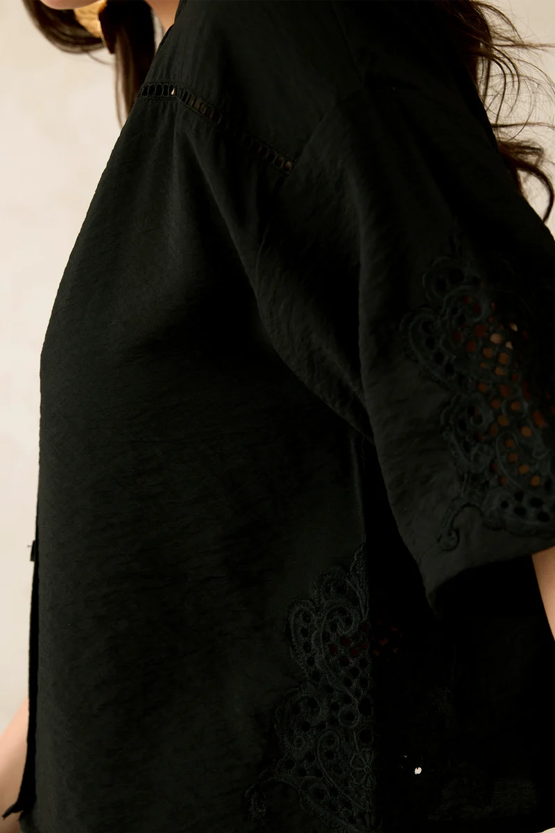 Mabel|Viscose Lapel Collar Crop Lace Shirt