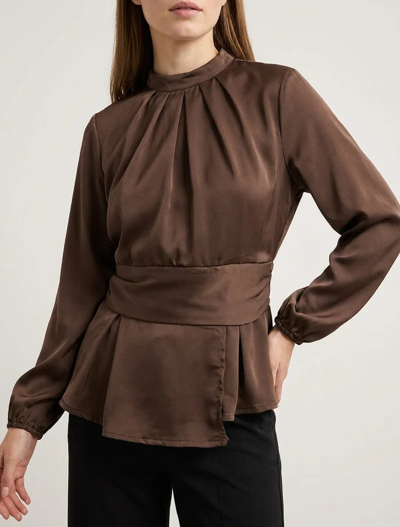 Top satiné à col montant et effet drapé - Marron