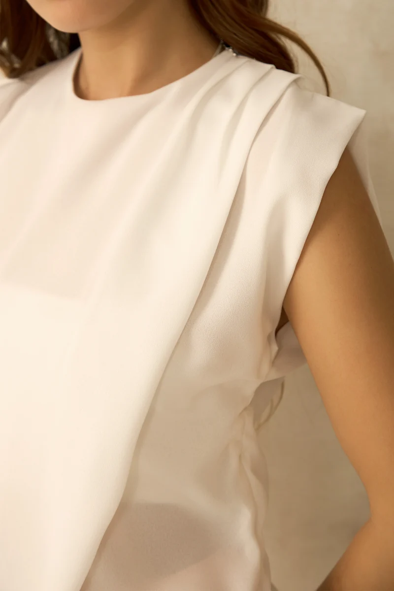 Saira|100% Moss Crepe Side Pleat Top