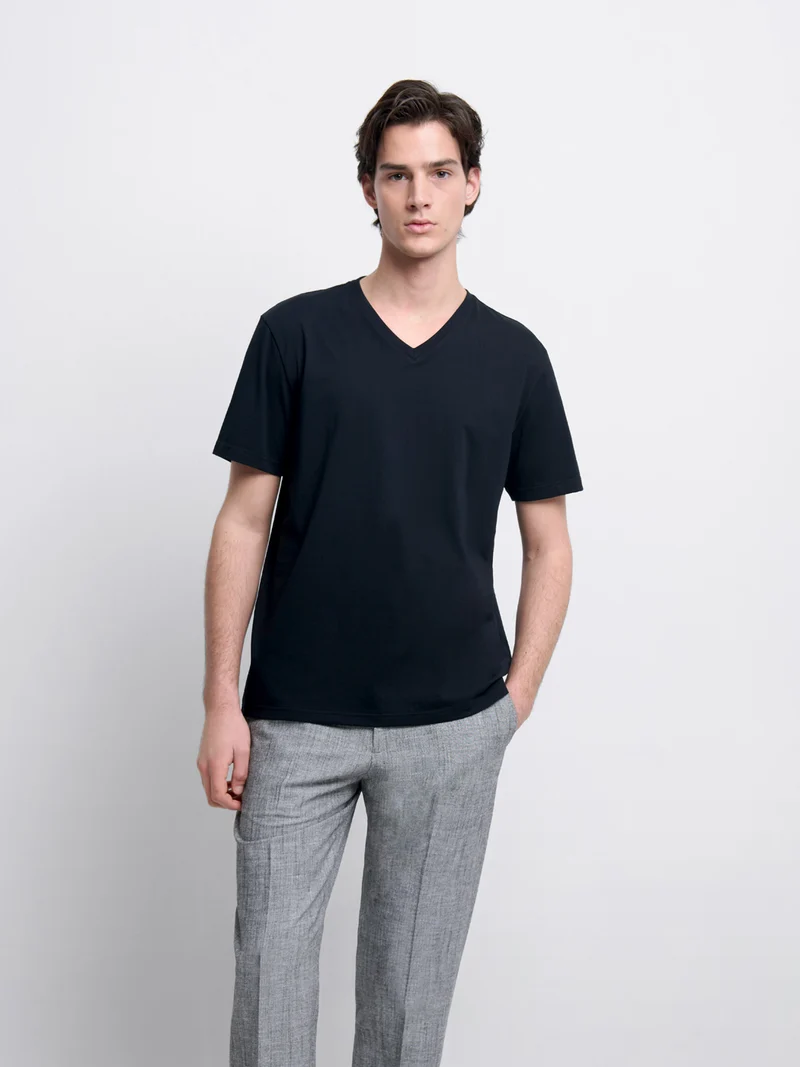 T-shirt col V en coton Supima®