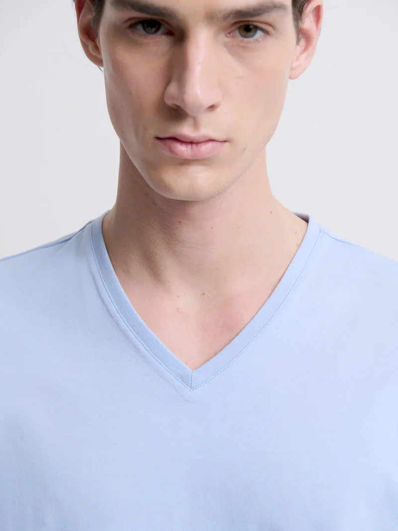 T-shirt col V mélange coton Supima®