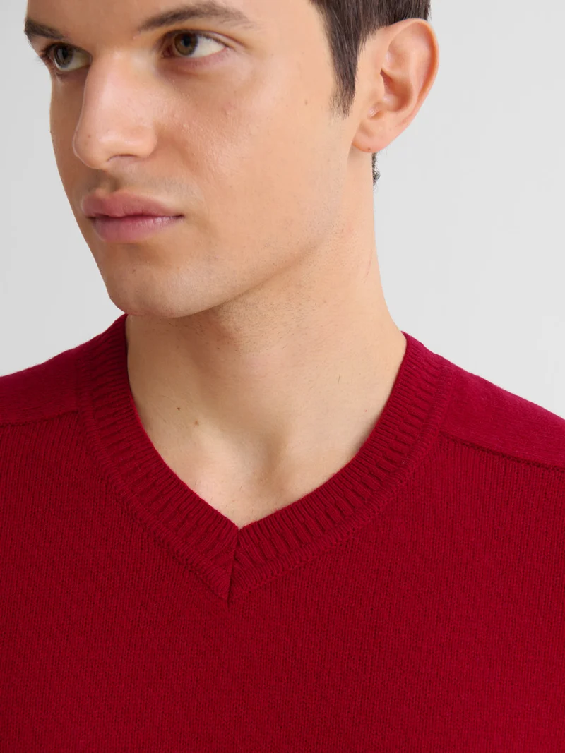 Pull col V en laine mélangée