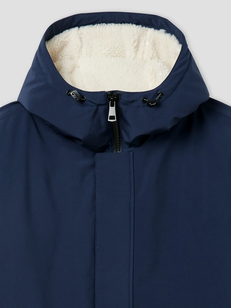 Parka déperlante à capuche sherpa