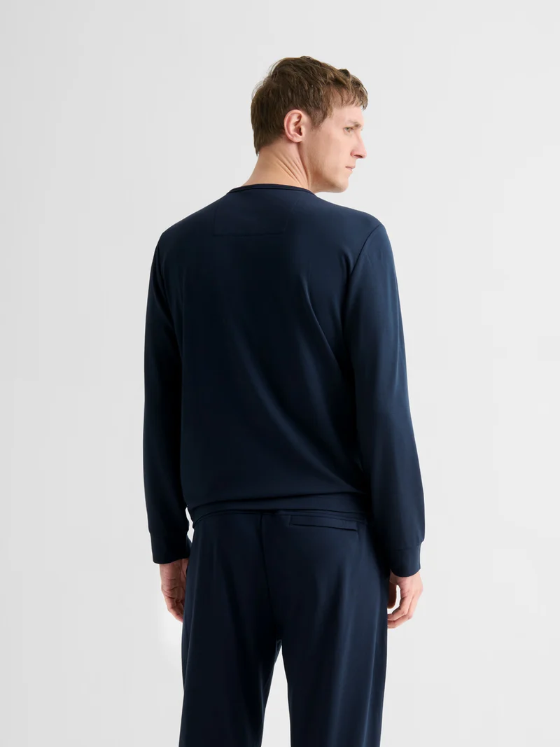 Haut homewear d'intérieur col tunisien