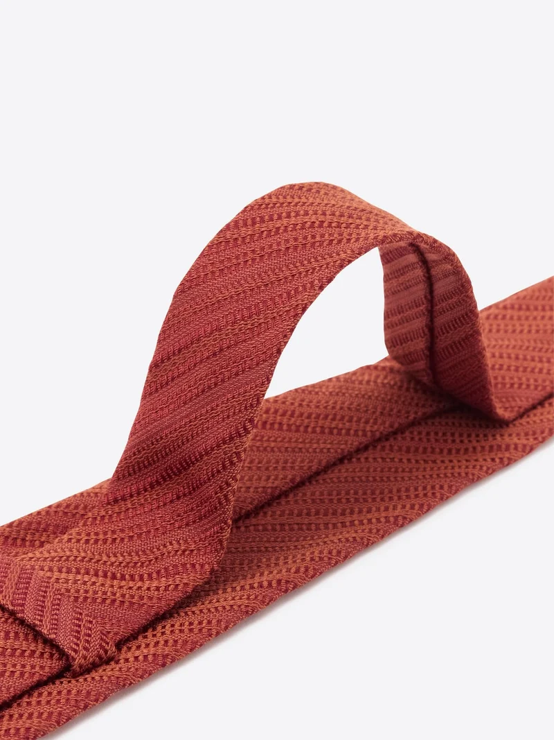 Cravate jacquard fleuri en soie mélangée