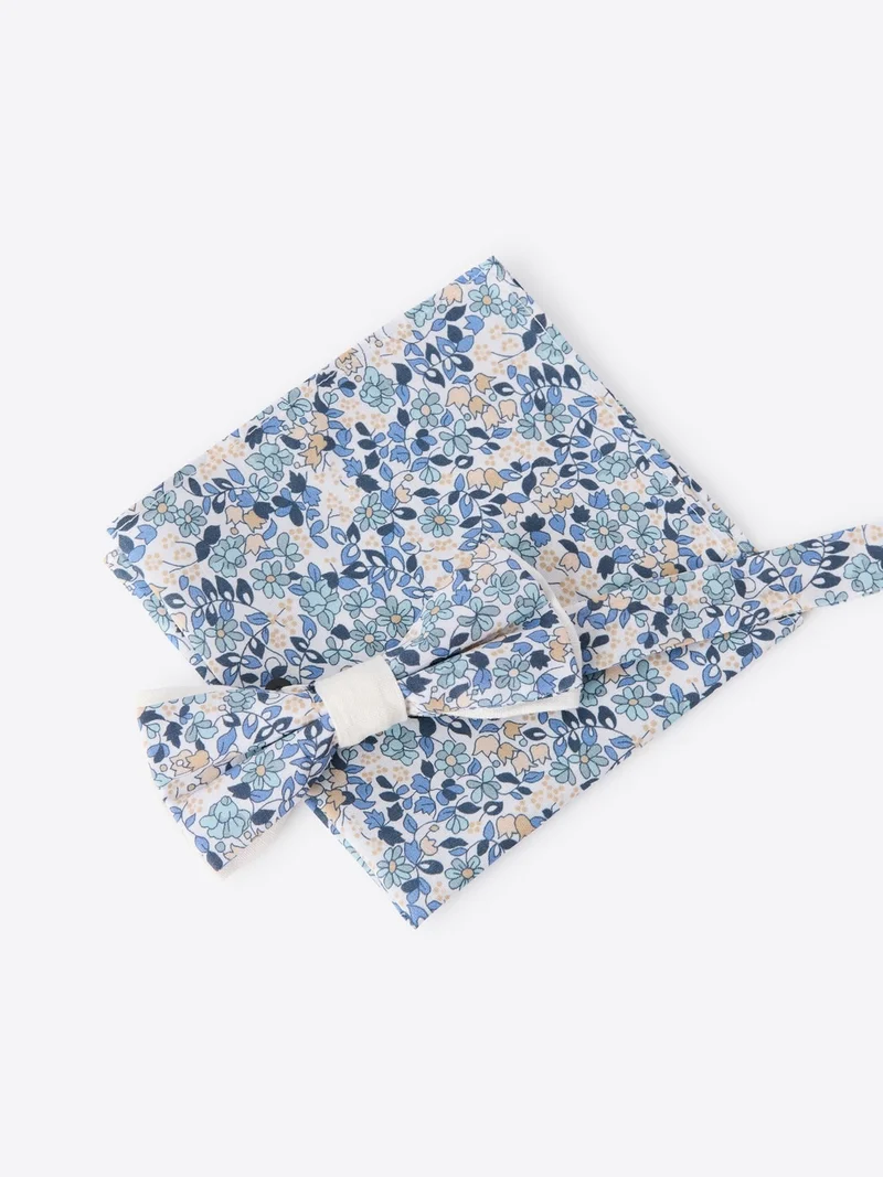 Pochette de costume fleuri en coton