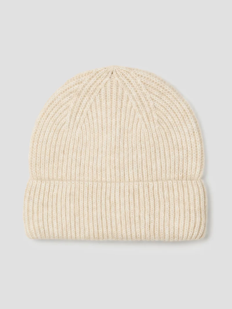 Bonnet en maille côtelée