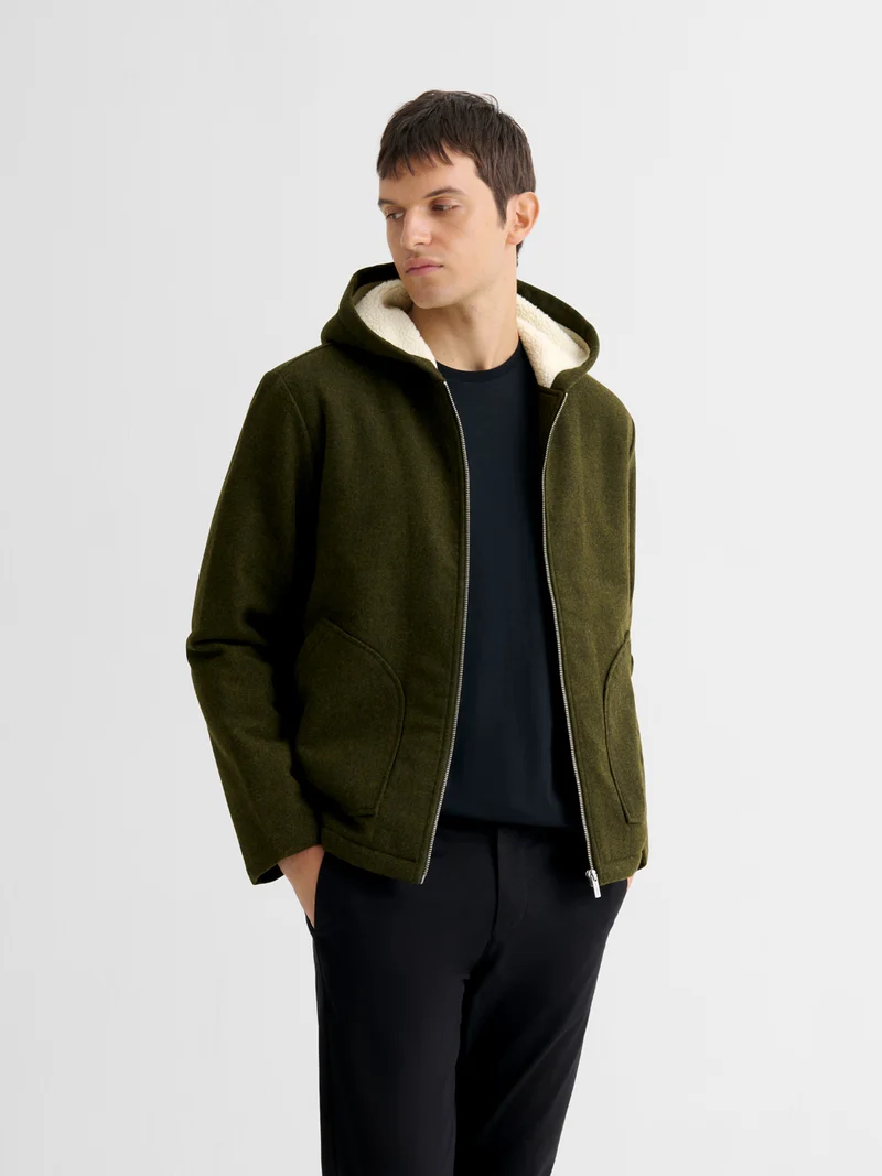 Blouson zippé à capuche en sherpa