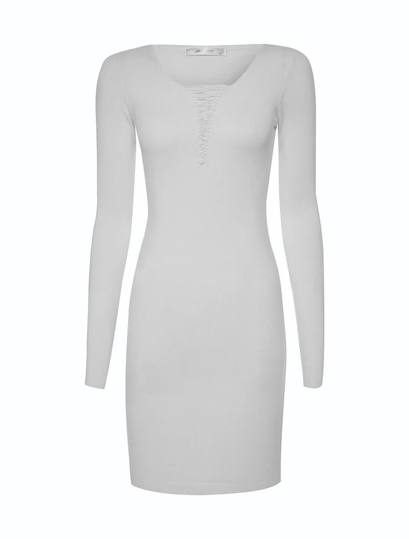 Robe-pull encolure lacée - Blanc