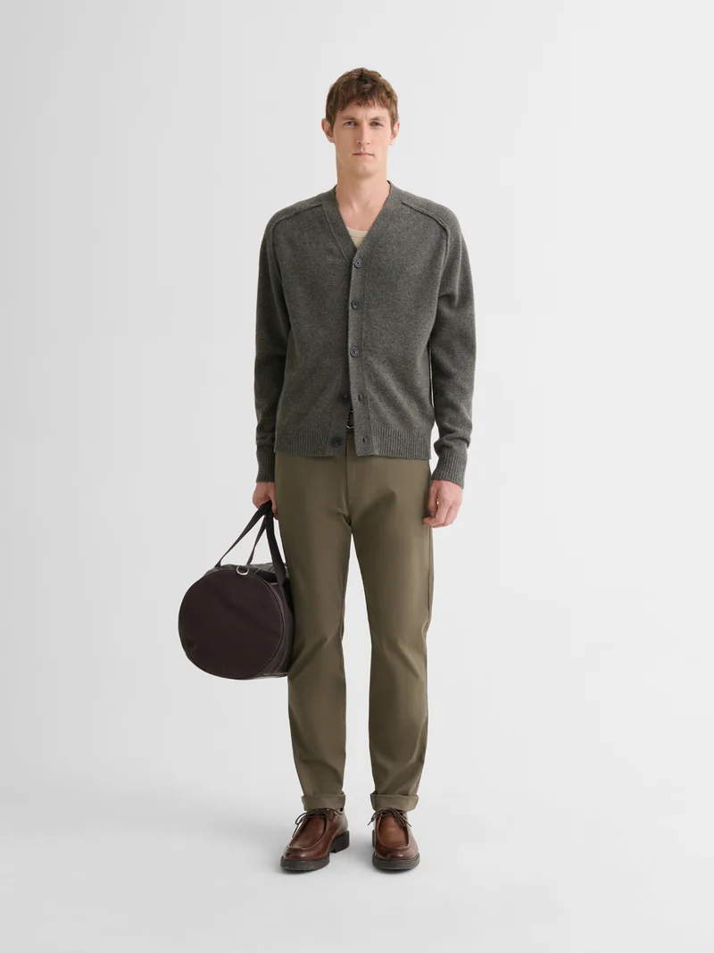 Cardigan boutonné en laine certifiée