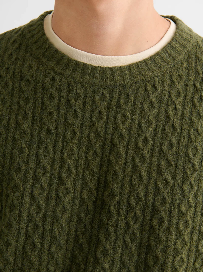 Pull col rond en maille torsadée