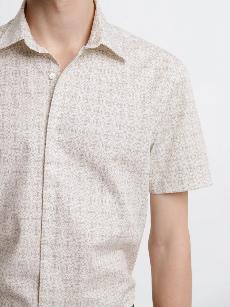 Chemise manches courtes slim à motif