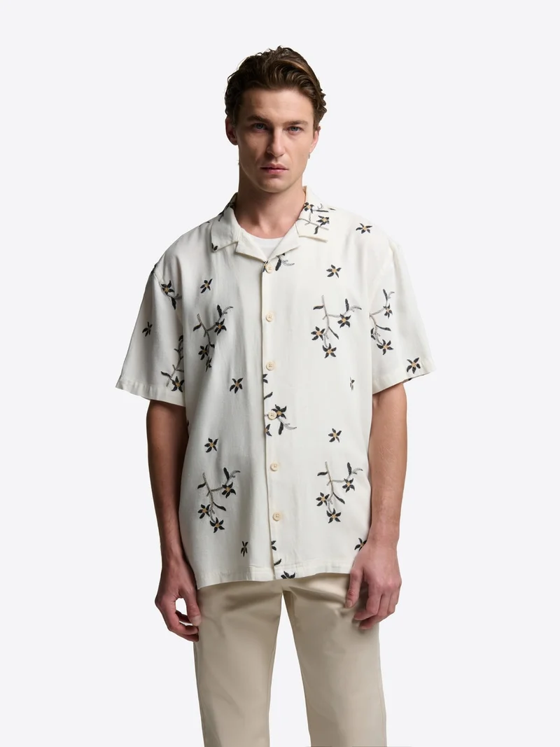 Chemise manches courtes regular fleurie