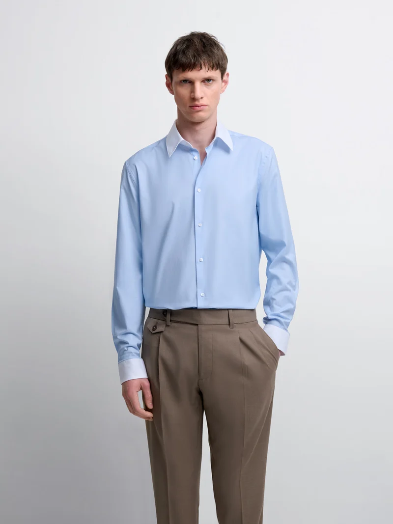 Chemise slim col contrasté