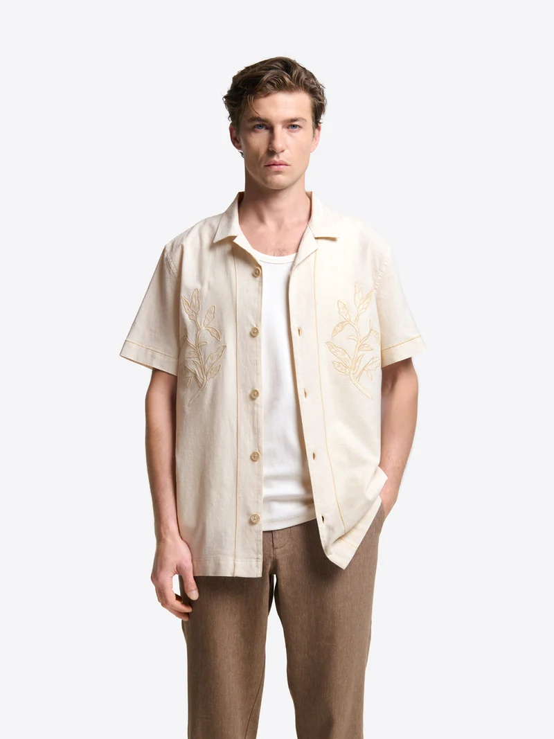 Chemise manches courtes regular fleurie