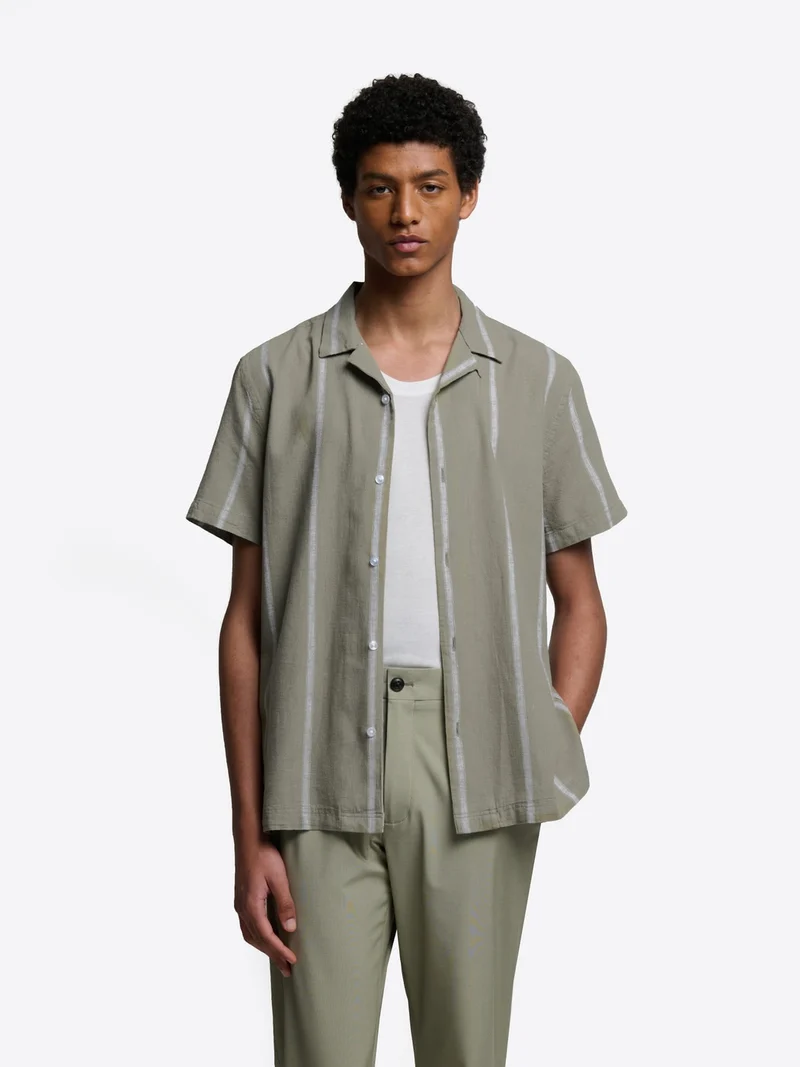 Chemise manches courtes en coton lin