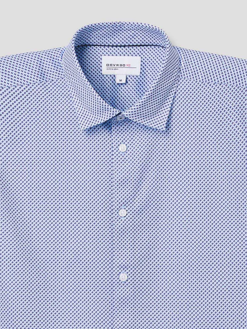 Chemise extraslim tissu traveler à motif