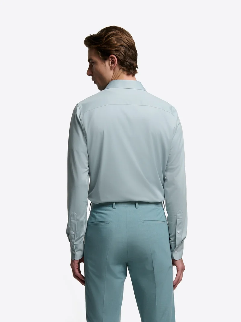 Chemise extraslim en tissu traveler