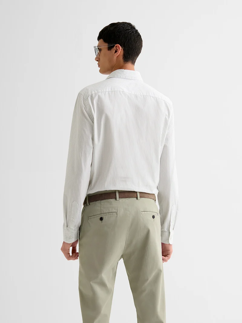 Chemise slim en coton rayée