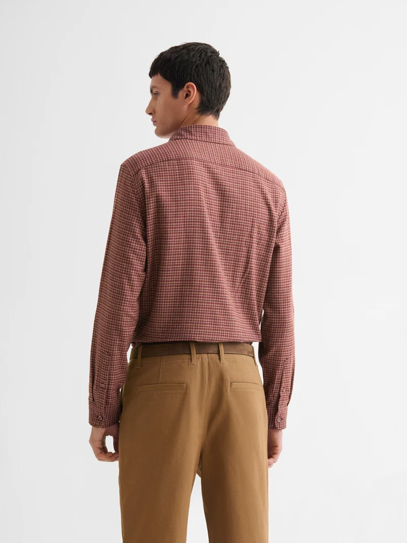 Chemise slim en coton à carreaux