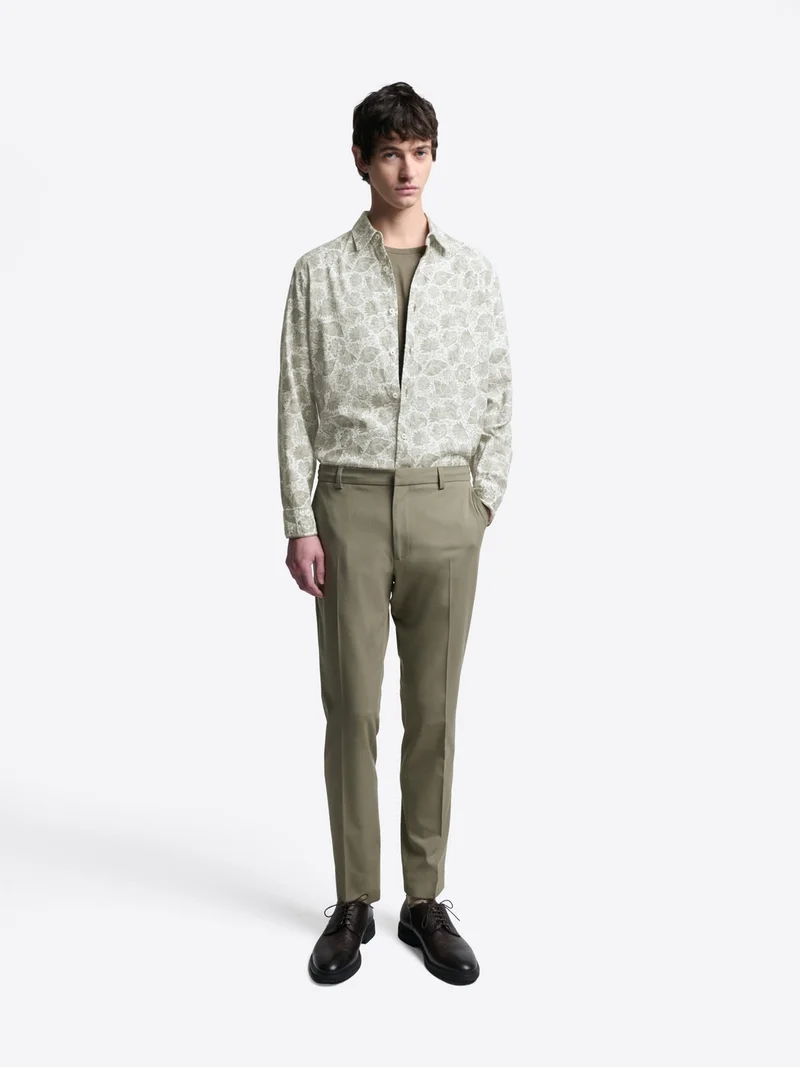 Chemise slim en coton bio fleurie
