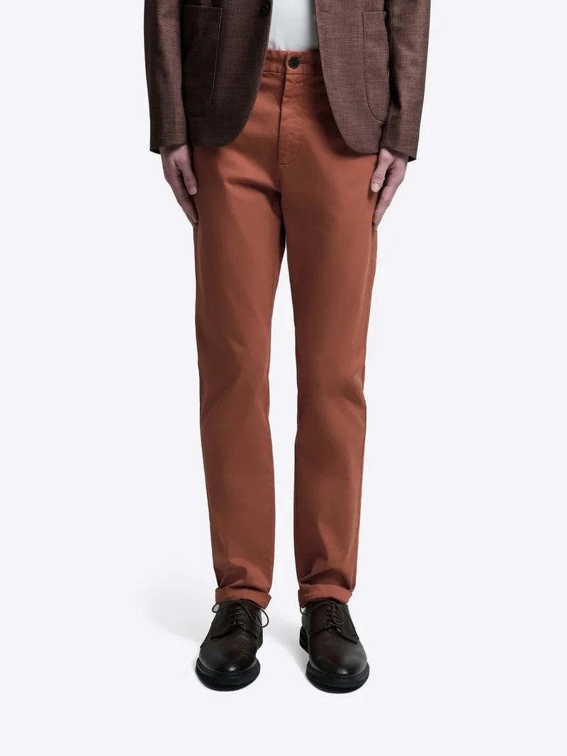 Chino slim en coton mélangé