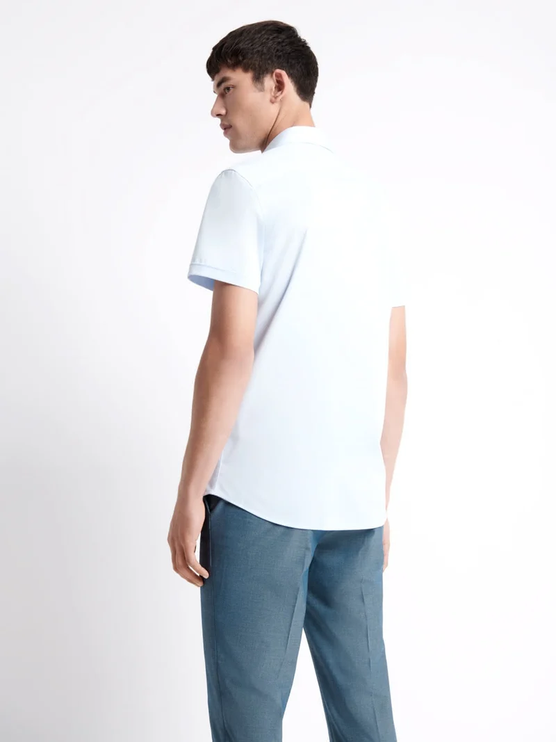 Chemise stretch facile à entretenir