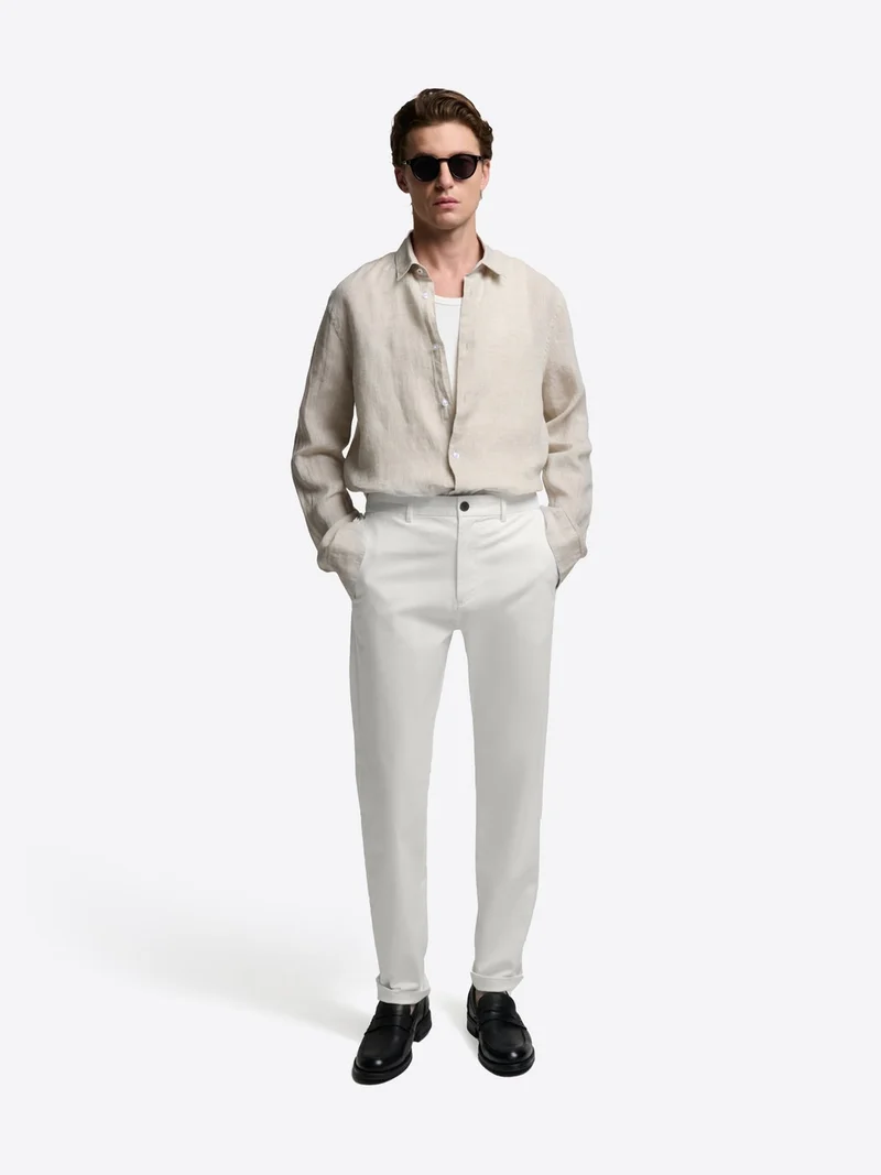 Chino slim en coton mélangé